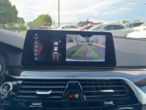 Used 2018 BMW 530i RWD image 19