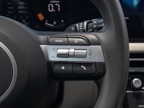 Certified 2026 Hyundai Tucson SE FWD image 23