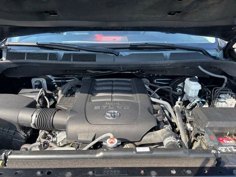 Used 2019 Toyota Tundra Platinum image 17