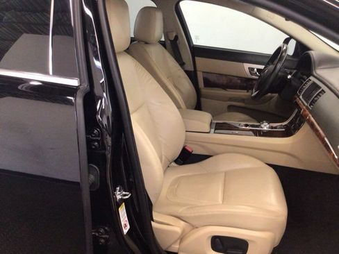 Used 2014 Jaguar XF 3.0 RWD image 14