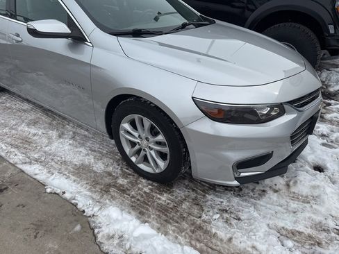 Used 2017 Chevrolet Malibu LT image 8