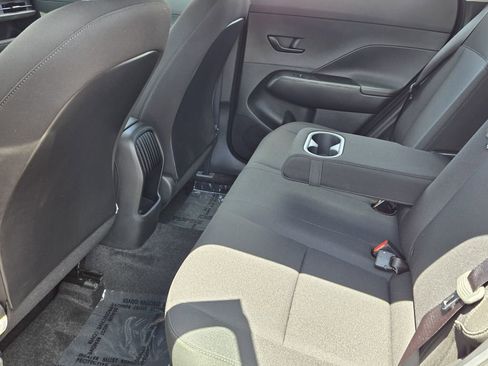 Certified 2025 Hyundai Kona SE FWD image 11