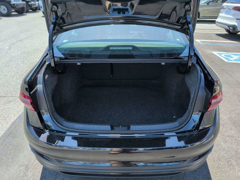 Used 2025 Volkswagen Jetta SE FWD image 26