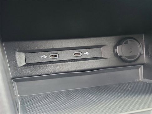 Certified 2022 Volkswagen Tiguan S image 26
