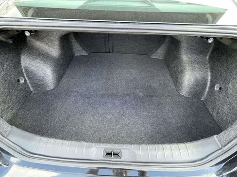 Used 2025 Nissan Altima 2.5 SV image 8