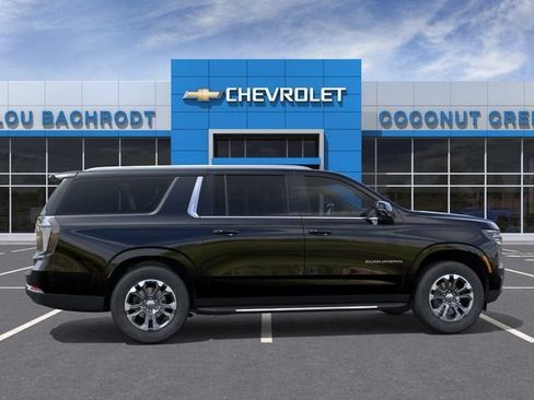 New 2026 Chevrolet Suburban LT w/ Comfort Package RWD image 5