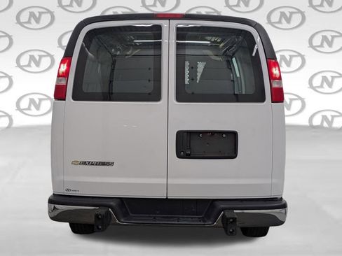 Used 2024 Chevrolet Express 2500 w/ Driver Convenience Package RWD image 11