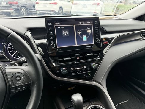 Used 2022 Toyota Camry XSE image 22