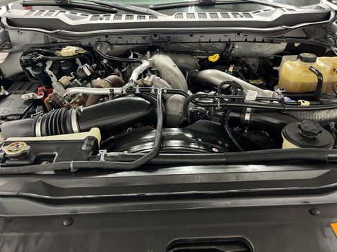 Used 2024 Ford F550 4x4 Crew Cab Super Duty image 43