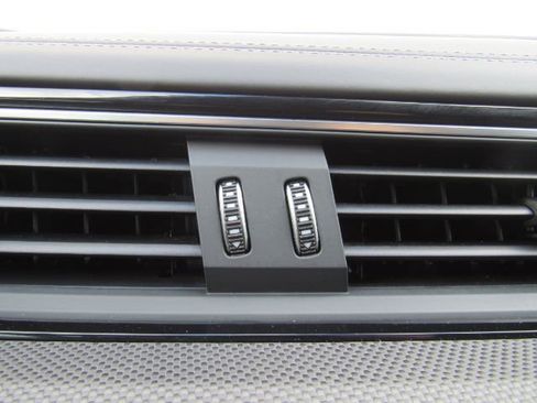 Used 2022 Audi e-tron S Prestige w/ Prestige Package image 46