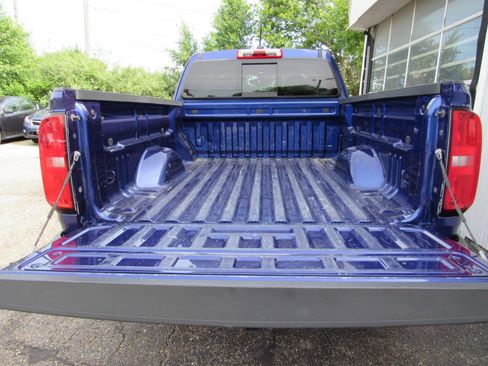 Used 2017 Chevrolet Colorado LT w/ LT Convenience Package AWD/4WD image 13