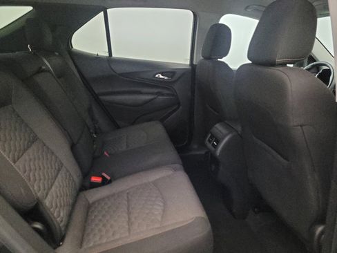Used 2018 Chevrolet Equinox LT image 19