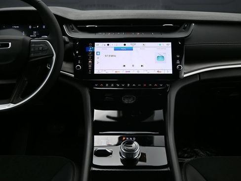 New 2026 Jeep Grand Cherokee L 4WD image 17