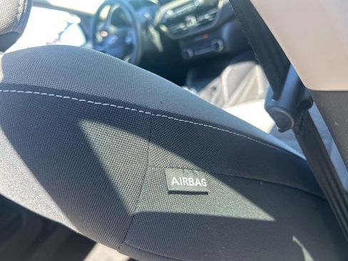 Used 2020 Ford Escape SE image 22