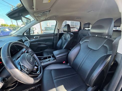 Used 2024 Kia Sorento S AWD/4WD image 28