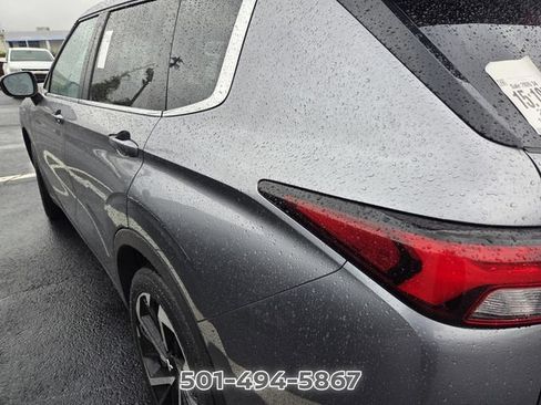 Used 2023 Mitsubishi Outlander SE AWD/4WD image 7
