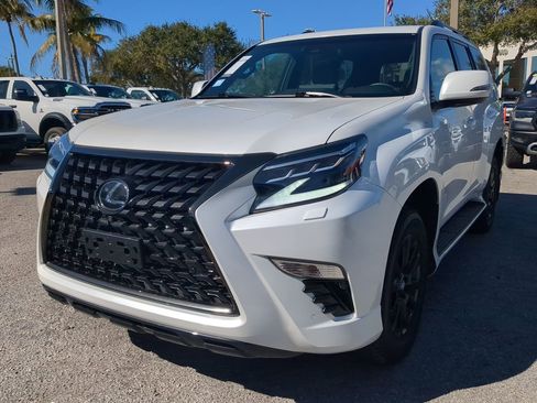 Used 2023 Lexus GX 460 image 9