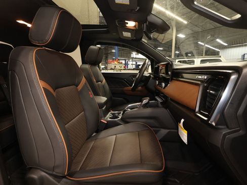 Certified 2026 GMC Canyon AT4 w/ Technology Plus Package image 26