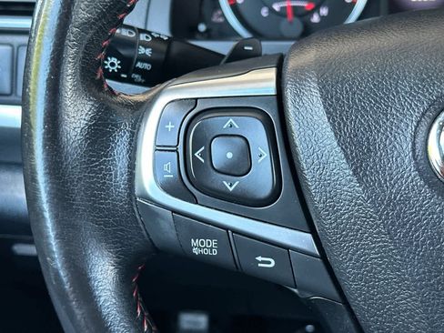 Used 2016 Toyota Camry SE FWD image 24