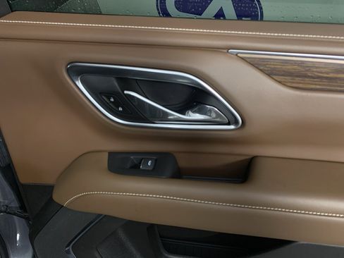 Used 2021 Chevrolet Tahoe High Country w/ Premium Package image 41