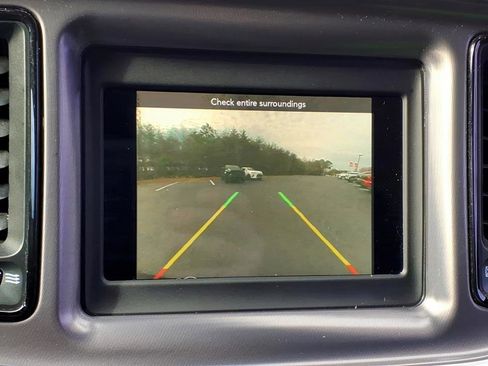 Used 2021 Dodge Challenger SXT image 18