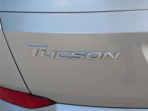 Used 2017 Hyundai Tucson SE Plus image 9