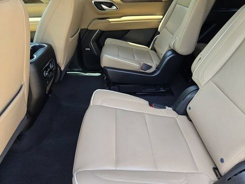 Used 2022 Chevrolet Tahoe Premier AWD/4WD image 33
