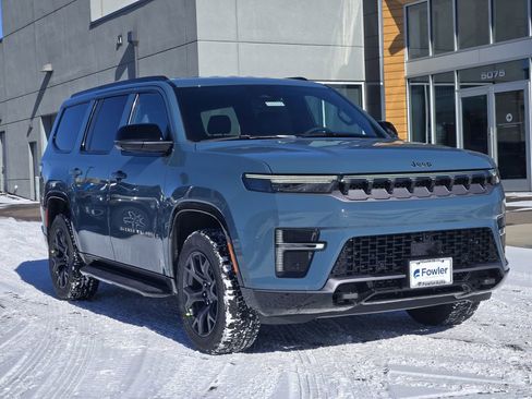 New 2026 Jeep Grand Wagoneer Limited AWD/4WD image 2