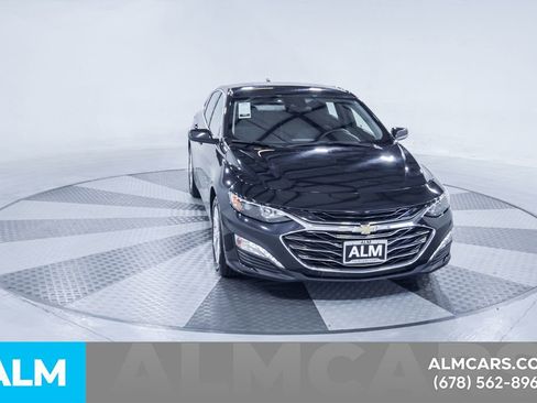 Used 2025 Buick Enclave Preferred image 15