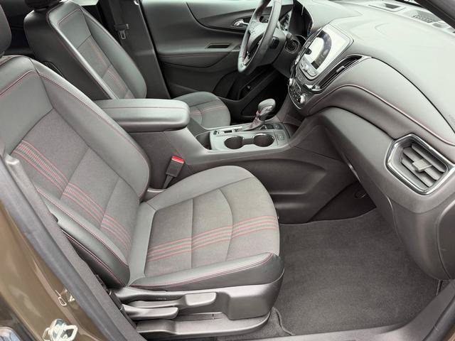 Used 2024 Chevrolet Equinox RS AWD/4WD image 11