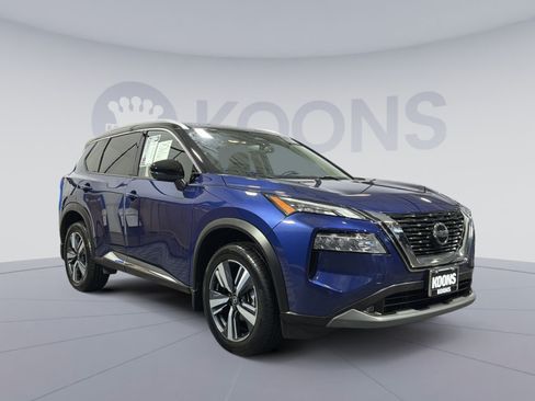 Used 2021 Nissan Rogue SL w/ Premium Package AWD/4WD image 10