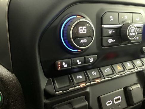 Used 2019 Chevrolet Silverado 1500 LTZ w/ LTZ Plus Package AWD/4WD image 49