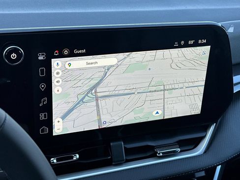 New 2026 Chevrolet Equinox LT w/ Convenience Package II FWD image 19
