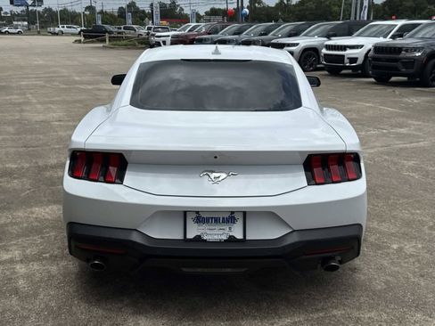 Used 2024 Ford Mustang Coupe RWD image 6