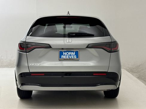 Certified 2025 Honda HR-V EX-L image 8