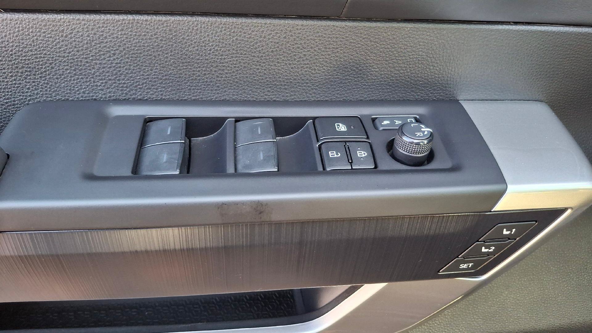 Used 2024 Toyota Tundra Platinum w/ TRD Off-Road Package AWD/4WD image 13