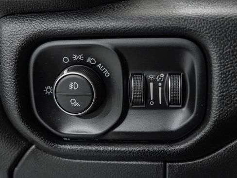 Used 2022 RAM 3500 Laramie image 30