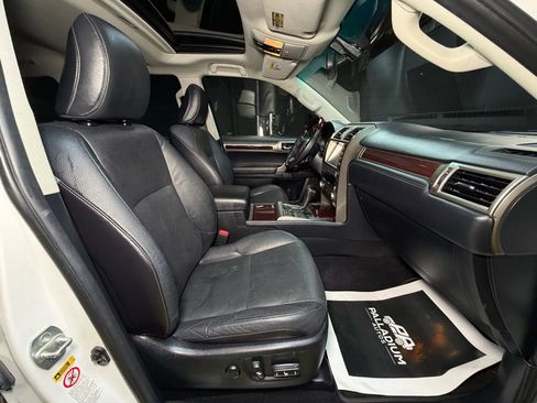 Used 2014 Lexus GX 460 w/ Premium Package image 54