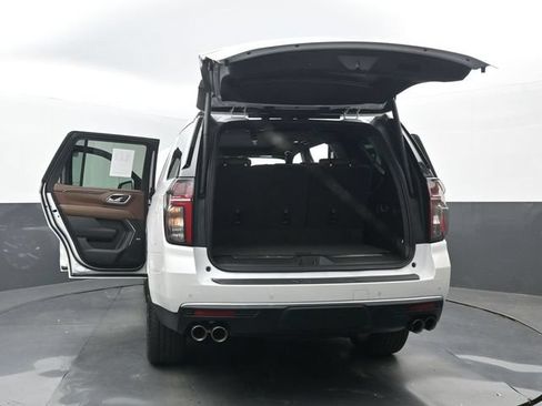 Used 2023 Chevrolet Tahoe High Country w/ Advanced Technology Package AWD/4WD image 38
