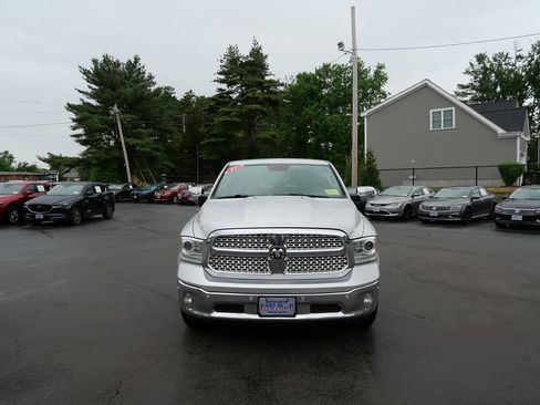 Used 2017 RAM 1500 Laramie AWD/4WD image 3