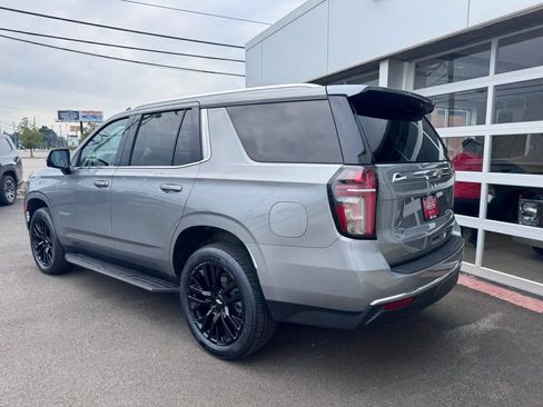 Used 2023 Chevrolet Tahoe LT w/ Luxury Package AWD/4WD image 3