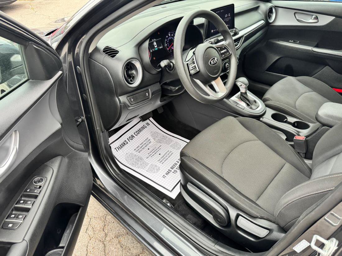 Used 2024 Kia Forte LX FWD image 9