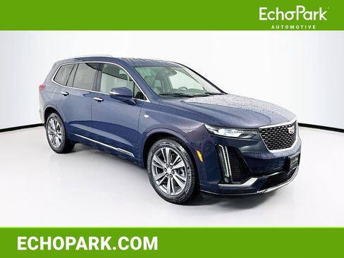 Used 2025 Cadillac XT6 Premium Luxury image 1