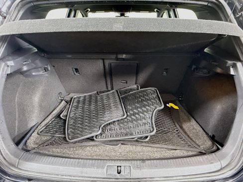 Used 2019 Volkswagen Golf R 4-Door AWD/4WD image 25