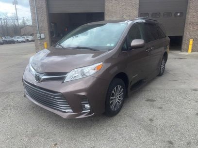 Used 2020 Toyota Sienna XLE w/ XLE Navigation Package