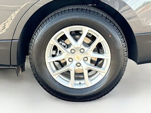 Used 2023 Chevrolet Equinox LT w/ Driver Convenience Package FWD image 30