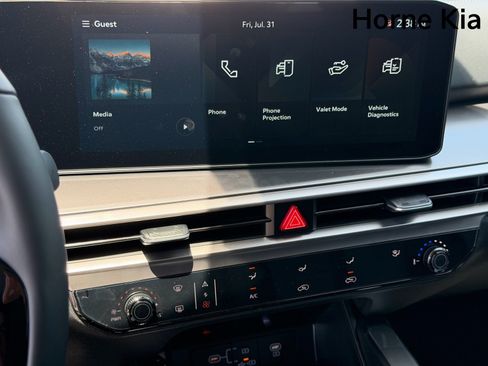 New 2026 Kia Sorento LX FWD image 16