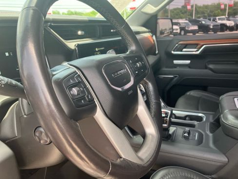 Used 2022 GMC Sierra 1500 Denali AWD/4WD image 9