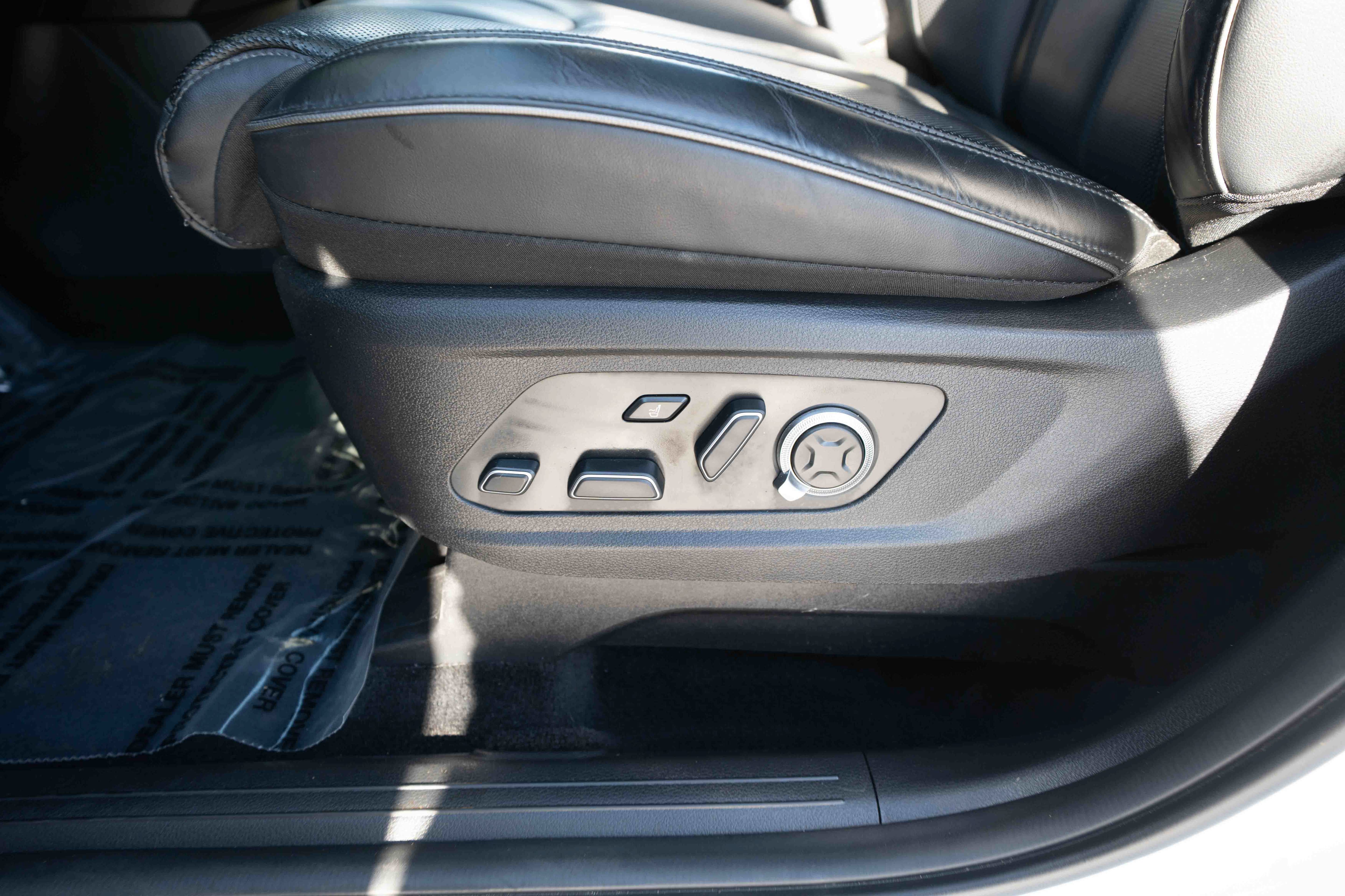 Used 2025 Hyundai Palisade Calligraphy AWD/4WD image 12