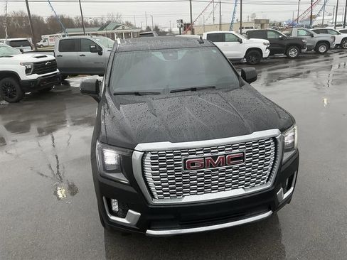 Used 2024 GMC Yukon Denali w/ Advanced Technology Package image 10